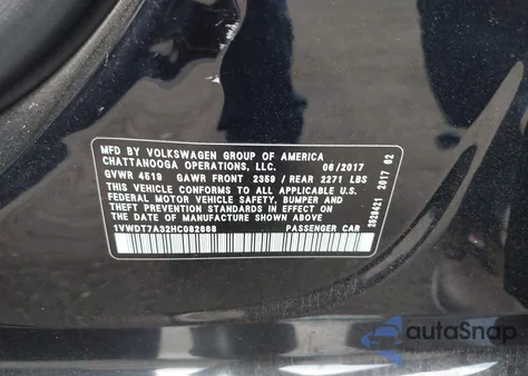 2017 Volkswagen Passat 1.8T R-Line z USA, uszkodzony, nr VIN 1VWDT7A32HC082668